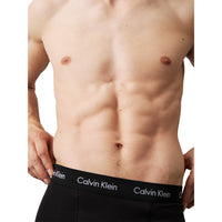 calvin-klein-mens-cotton-stretch-boxer-briefs-waistband-close-up