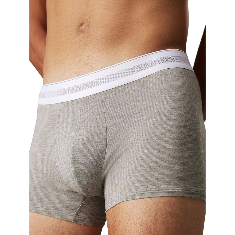 calvin-klein-mens-modern-air-boxer-trunks-grey-on-model-front-close-up