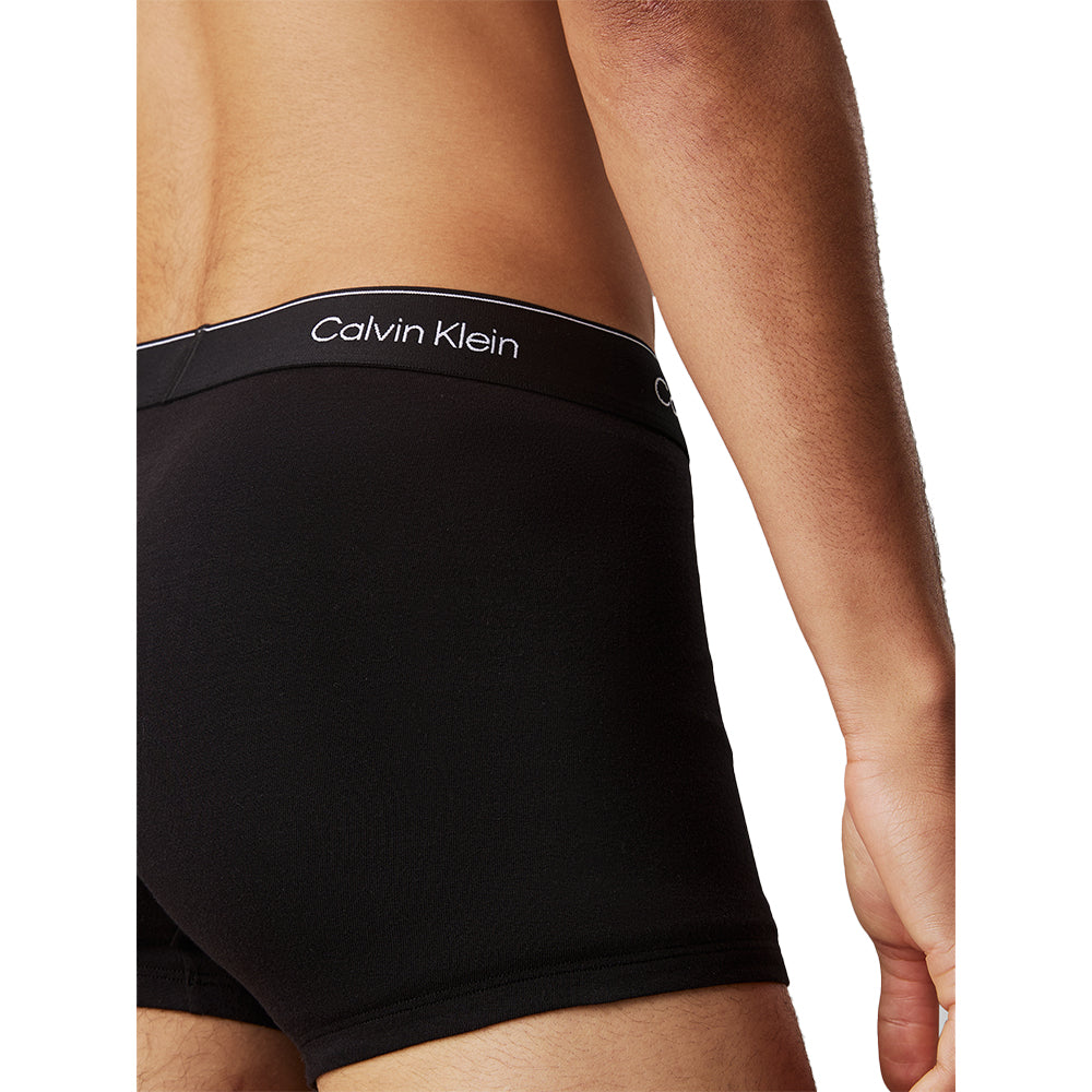 calvin-klein-mens-modern-cotton-boxer-trunks-waistband-close-up