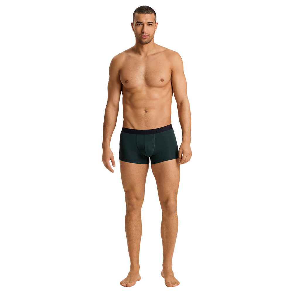 hanro-mens-boxer-trunk-laurel-front-on-model