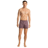 hanro-mens-boxer-shorts-on-model-front