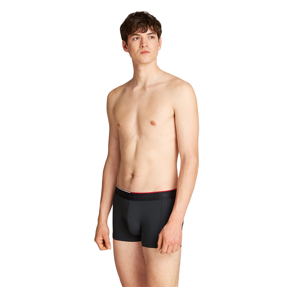 tommy-hilfiger-mens-microfibre-boxer-trunks-black-on-model