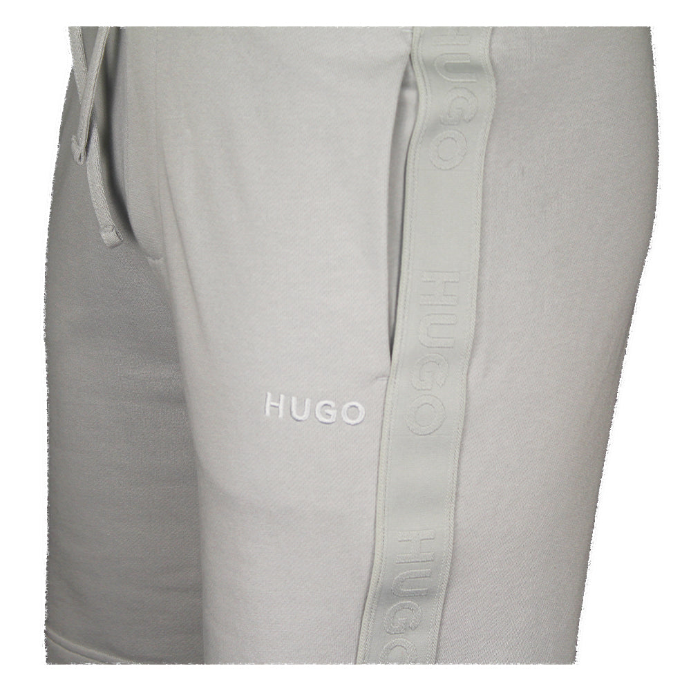 Hugo shorts in light grey side detail