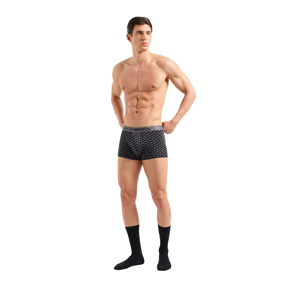 boxer-trunks-and-socks-gift-set-on-model